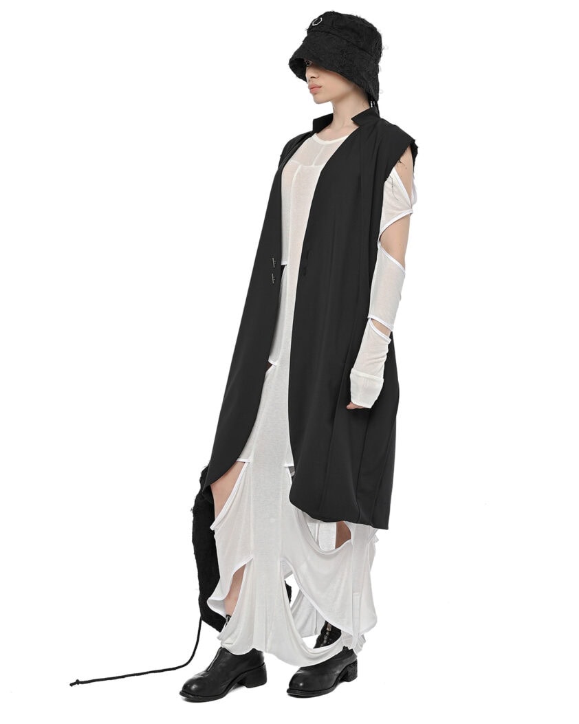 Linear Trigon Layers Vest