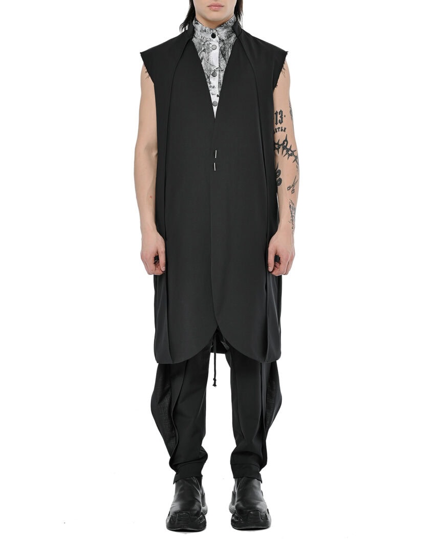 Linear Trigon Layers Vest