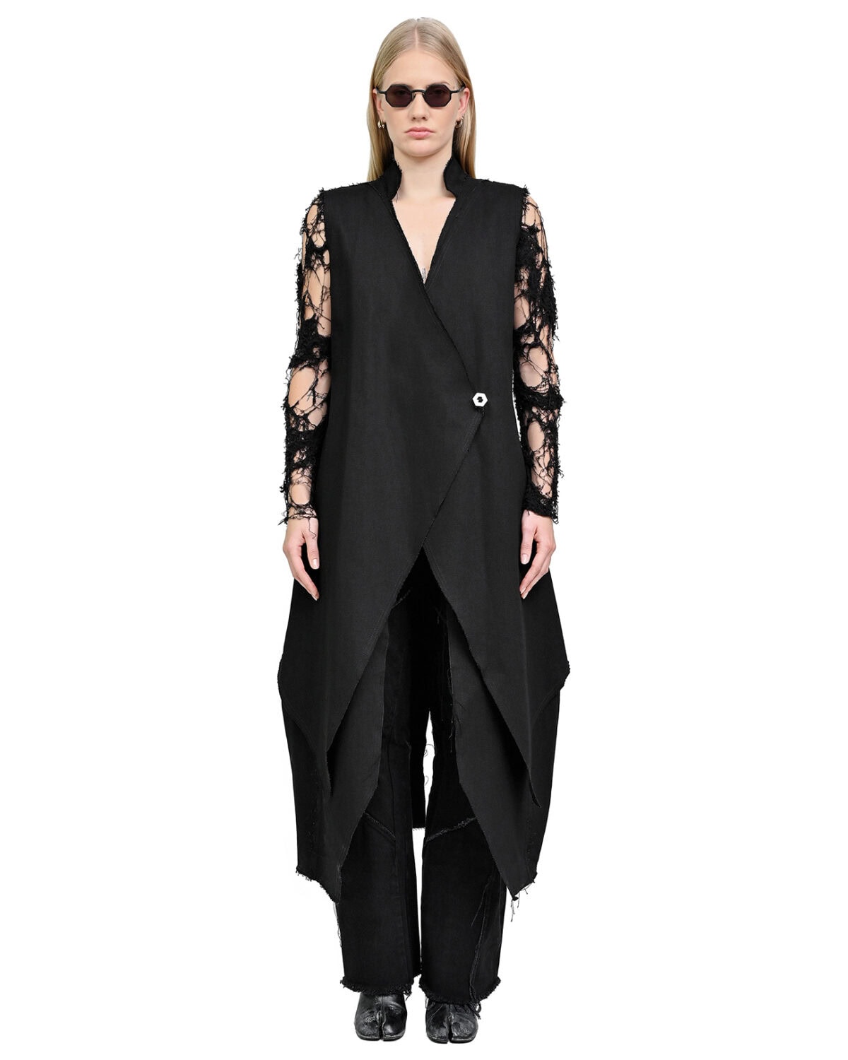 Hexa Long Layers Sleeveless Coat