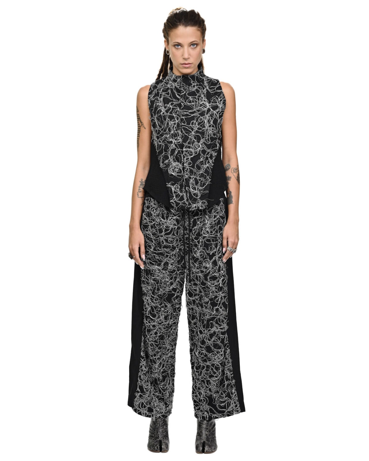 Contrast Angle Construct Vest