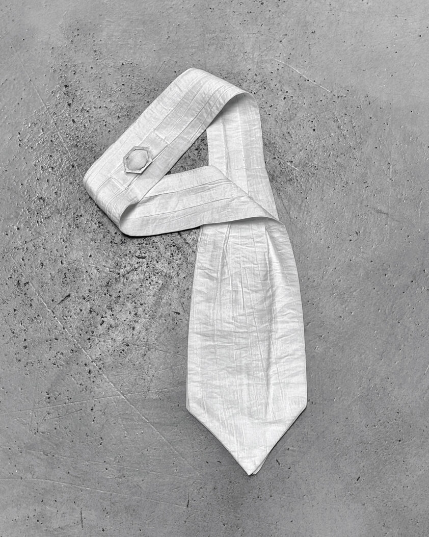 Array Bone Ascot Tie